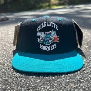 Vintage Charlotte Hornets hat